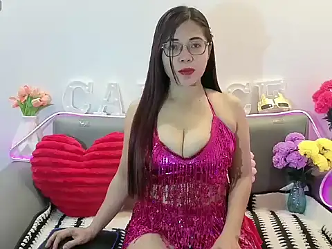 Snapshot of candiceempire chatting on 05-24-26, 11:26 candiceempire online show from 05-24-26, 11:26