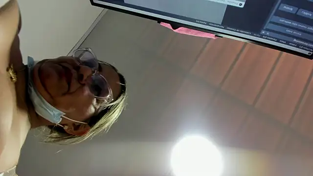 Vickysweeeettt online show from 10-04-25, 08:21