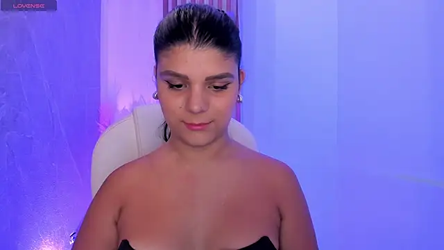 Snapshot of PauliinaBelle_ chatting on 05-30-26, 04:01 PauliinaBelle online show from 05-30-26, 04:01