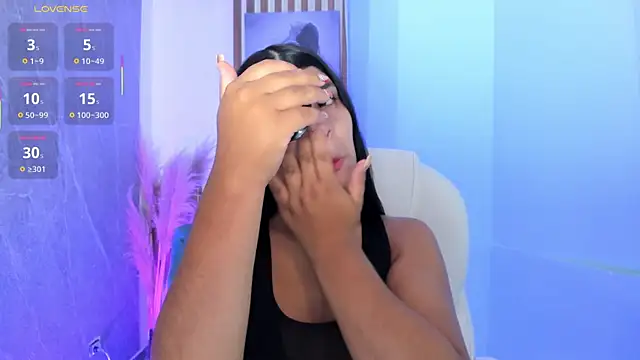 Snapshot of PauliinaBelle_ chatting on 05-15-26, 01:31 PauliinaBelle online show from 05-15-26, 01:31