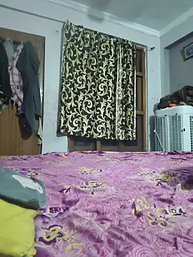 vardh033 online show from 02-15-26, 11:47