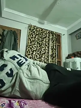 vardh033 online show from 02-17-26, 02:09