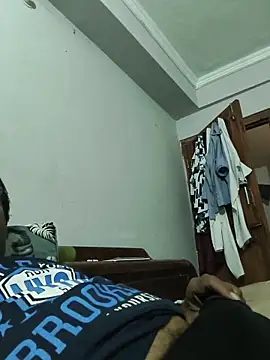 vardh033 online show from 11-13-25, 08:07