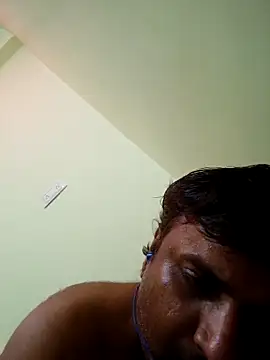 vardh033 online show from 09-10-25, 07:57