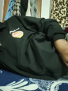 vardh033 online show from 12-22-25, 01:39