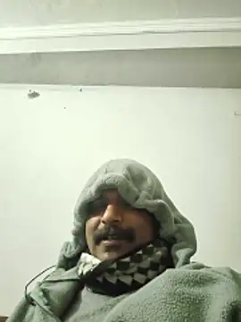 vardh033 online show from 12-22-25, 01:44