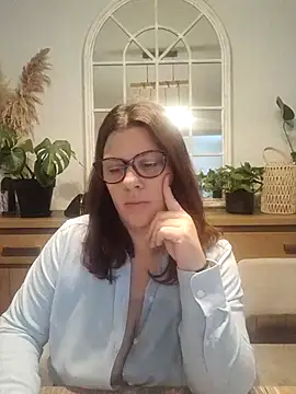 Aambre95Esexy online show from 10-17-25, 07:11