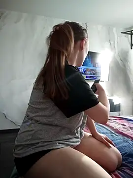 AlisaWyn online show from 02-15-26, 10:03