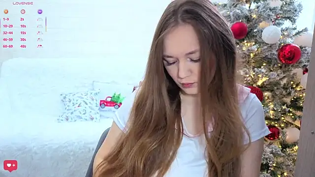 AlisaWyn online show from 12-17-25, 03:22