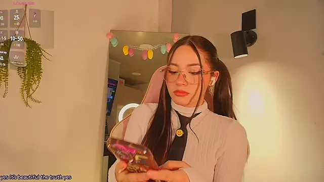 Melifluaa online show from 04-10-26, 06:59