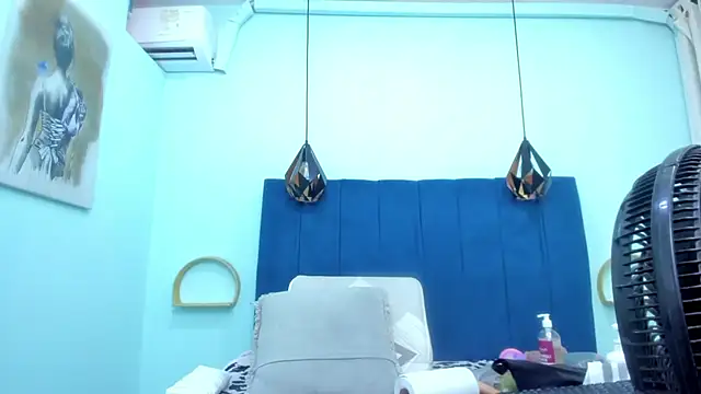 Adrianasex 69x online show from 03-27-26, 08:26