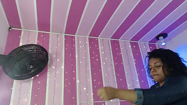 veronica em1 online show from 03-20-26, 01:23