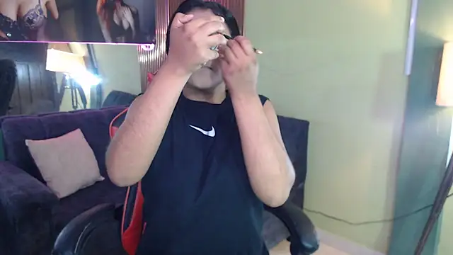 veronica em1 online show from 11-07-25, 03:16