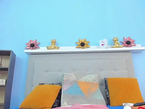 monalind220 online show from 02-03-26, 02:55