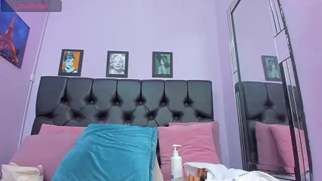 monalind220 online show from 02-24-26, 02:07