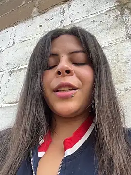 MiaCollinssx online show from 01-06-26, 05:39