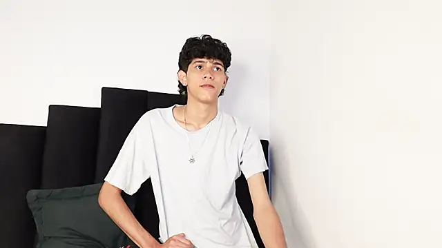 alexmark  online show from 09-22-25, 02:23