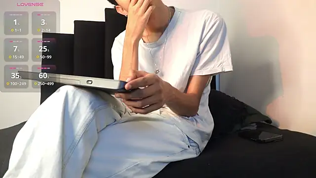 alexmark  online show from 12-16-25, 01:37