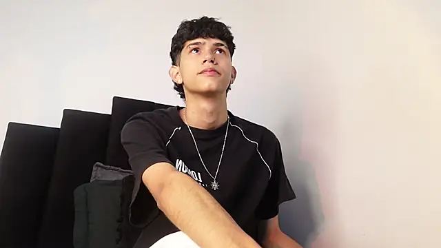 alexmark  online show from 11-27-25, 01:33