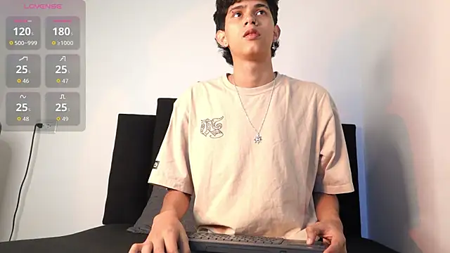 alexmark  online show from 12-18-25, 01:04