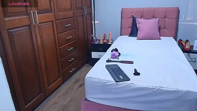 SexyRachel  online show from 01-07-26, 12:32