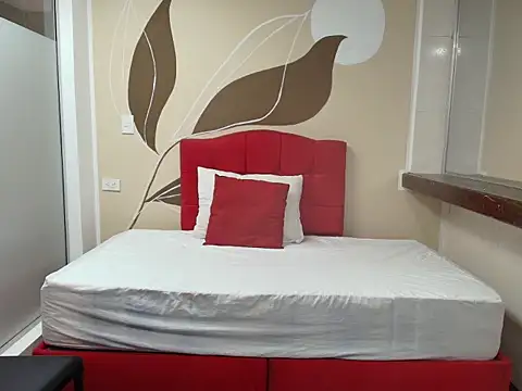 SexyRachel  online show from 09-09-25, 11:52