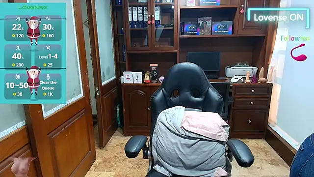 SexyRachel  online show from 12-15-25, 12:00