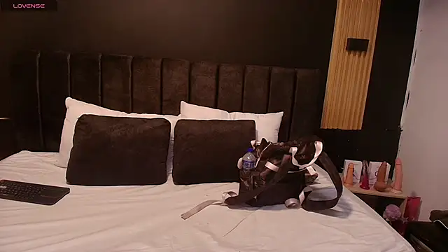 SexyRachel  online show from 10-04-25, 11:56