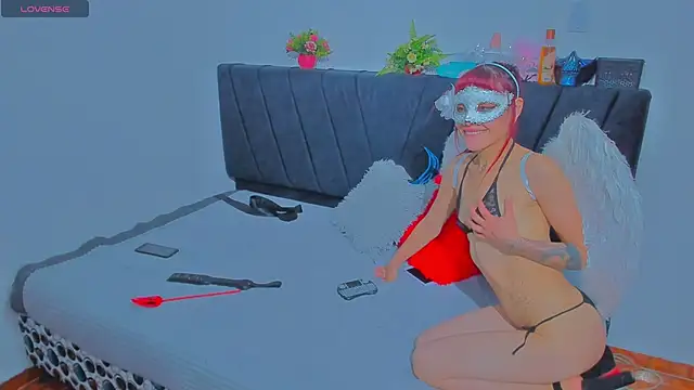 COUPLE25 33 online show from 11-02-25, 09:36