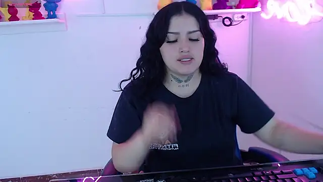 sari belle online show from 03-13-26, 04:06