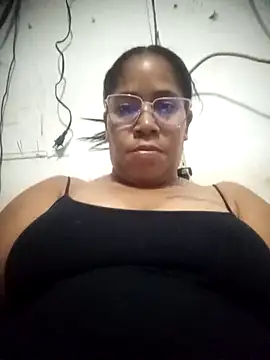 Big ass submissive online show from 12-19-25, 05:00