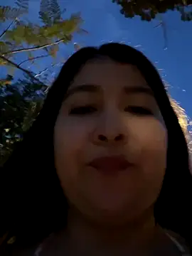 evelyn 1702 online show from 10-28-25, 10:52