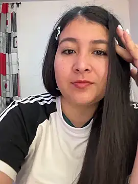 evelyn 1702 online show from 11-02-25, 08:14