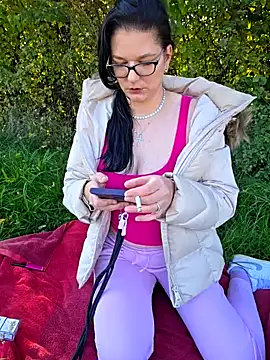 Swiss Lady online show from 10-18-25, 12:07