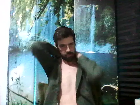 Snapshot of welcome-to-the-jungle chatting on 10-15-25, 10:18 welcome-to-the-jungle online show from 10-15-25, 10:18