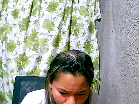 Sweeetgurll online show from 09-21-25, 05:51