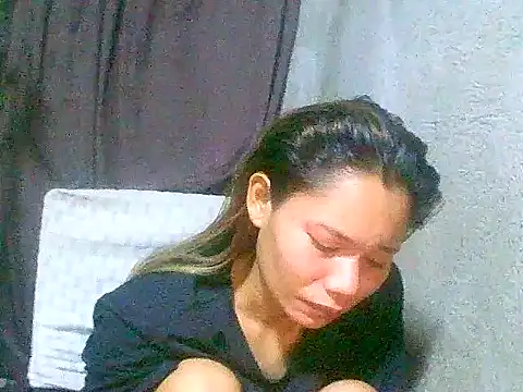 Snapshot of Sweeetgurll chatting on 05-23-26, 01:10 Sweeetgurll online show from 05-23-26, 01:10