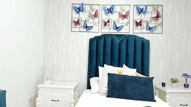 Alison Carde05 online show from 11-19-25, 07:36