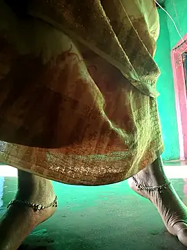 Snapshot of Monika_thakurr chatting on 02-15-26, 03:07 Monika thakurr online show from 02-15-26, 03:07