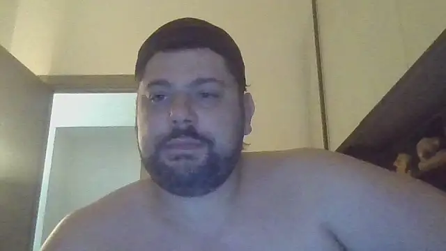 Snapshot of giuseppelovisi85 chatting on 10-19-25, 08:17 giuseppelovisi85 online show from 10-19-25, 08:17