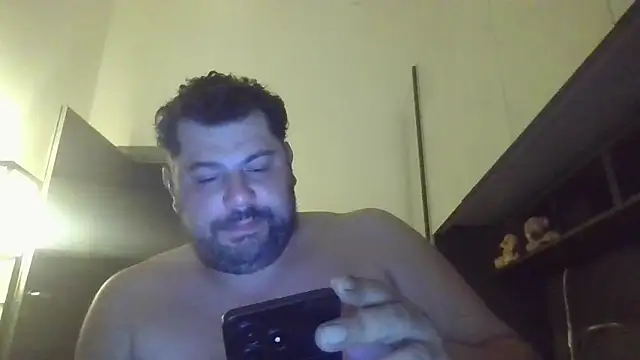 Snapshot of giuseppelovisi85 chatting on 09-18-25, 05:16 giuseppelovisi85 online show from 09-18-25, 05:16
