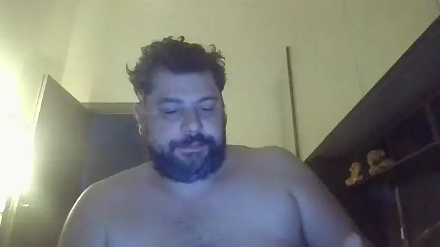 Snapshot of giuseppelovisi85 chatting on 10-07-25, 09:32 giuseppelovisi85 online show from 10-07-25, 09:32