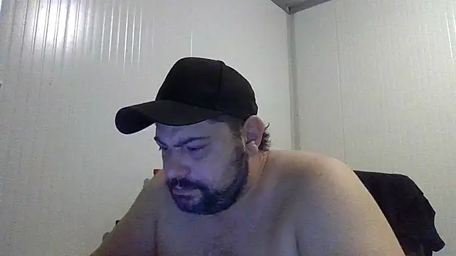 Snapshot of giuseppelovisi85 chatting on 09-15-25, 12:44 giuseppelovisi85 online show from 09-15-25, 12:44