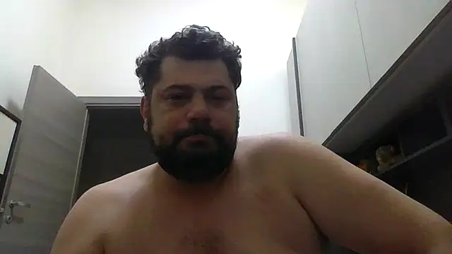 Snapshot of giuseppelovisi85 chatting on 09-26-25, 09:32 giuseppelovisi85 online show from 09-26-25, 09:32