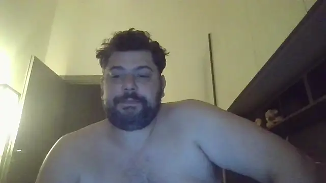 Snapshot of giuseppelovisi85 chatting on 09-29-25, 03:35 giuseppelovisi85 online show from 09-29-25, 03:35
