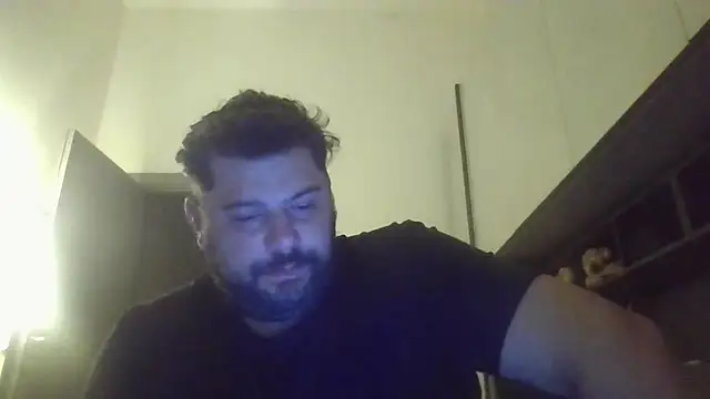 Snapshot of giuseppelovisi85 chatting on 09-30-25, 05:02 giuseppelovisi85 online show from 09-30-25, 05:02