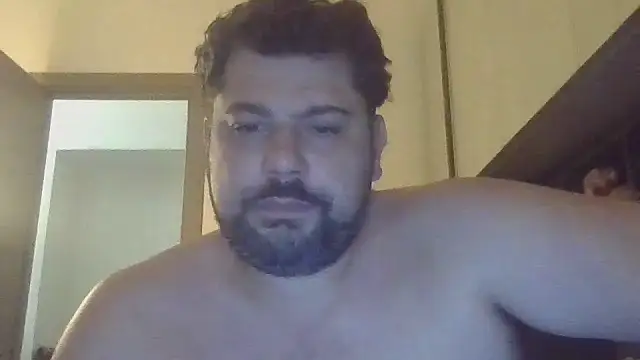 Snapshot of giuseppelovisi85 chatting on 10-19-25, 08:22 giuseppelovisi85 online show from 10-19-25, 08:22