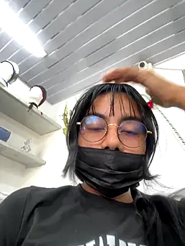 Kyra  Rose online show from 12-16-25, 04:33