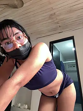 Snapshot of Kyra__Rose chatting on 02-02-26, 07:57 Kyra Rose online show from 02-02-26, 07:57