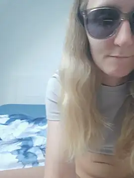 Snapshot of hot_Mandy_ chatting on 07-28-26, 05:23 hot Mandy online show from 07-28-26, 05:23